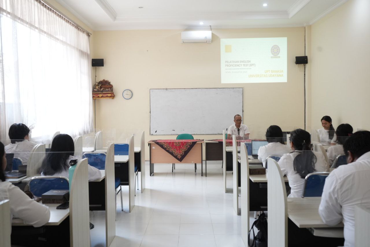 UPT Bahasa Unud Gelar Pelatihan EPT Bagi Dosen